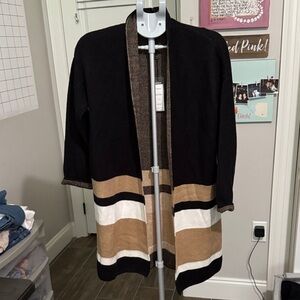 Max Sport Chic Black and Tan Women's Cardigan